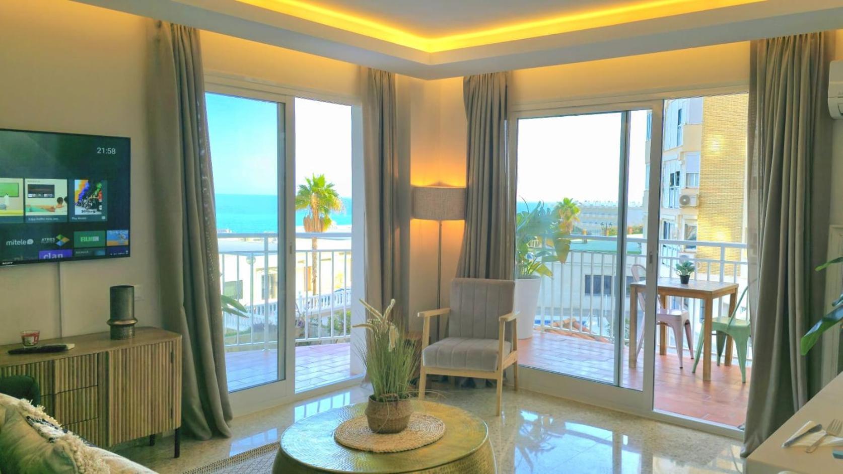 Seaview Retreat Torremolinos City Center, With Pool And Amazing Views By Namaste Elite Exterior foto